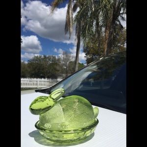 Vintage L.E. Smith Glass Bunny On Nest Candy Dish
